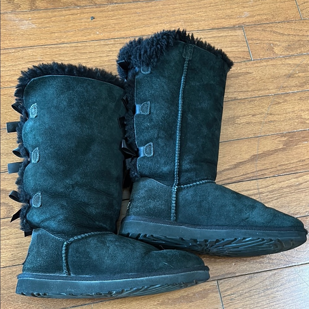 UGG Black Bailey Bow Boots - Picture 12 of 12